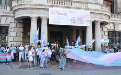 La societat valenciana recolza la campanya #ExigimoslaIgualdadTrans